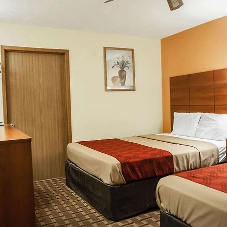 Econo Lodge Midtown Albuquerque Bagian luar foto