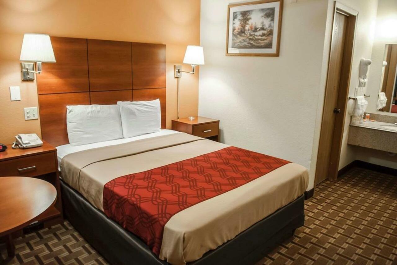 Econo Lodge Midtown Albuquerque Bagian luar foto