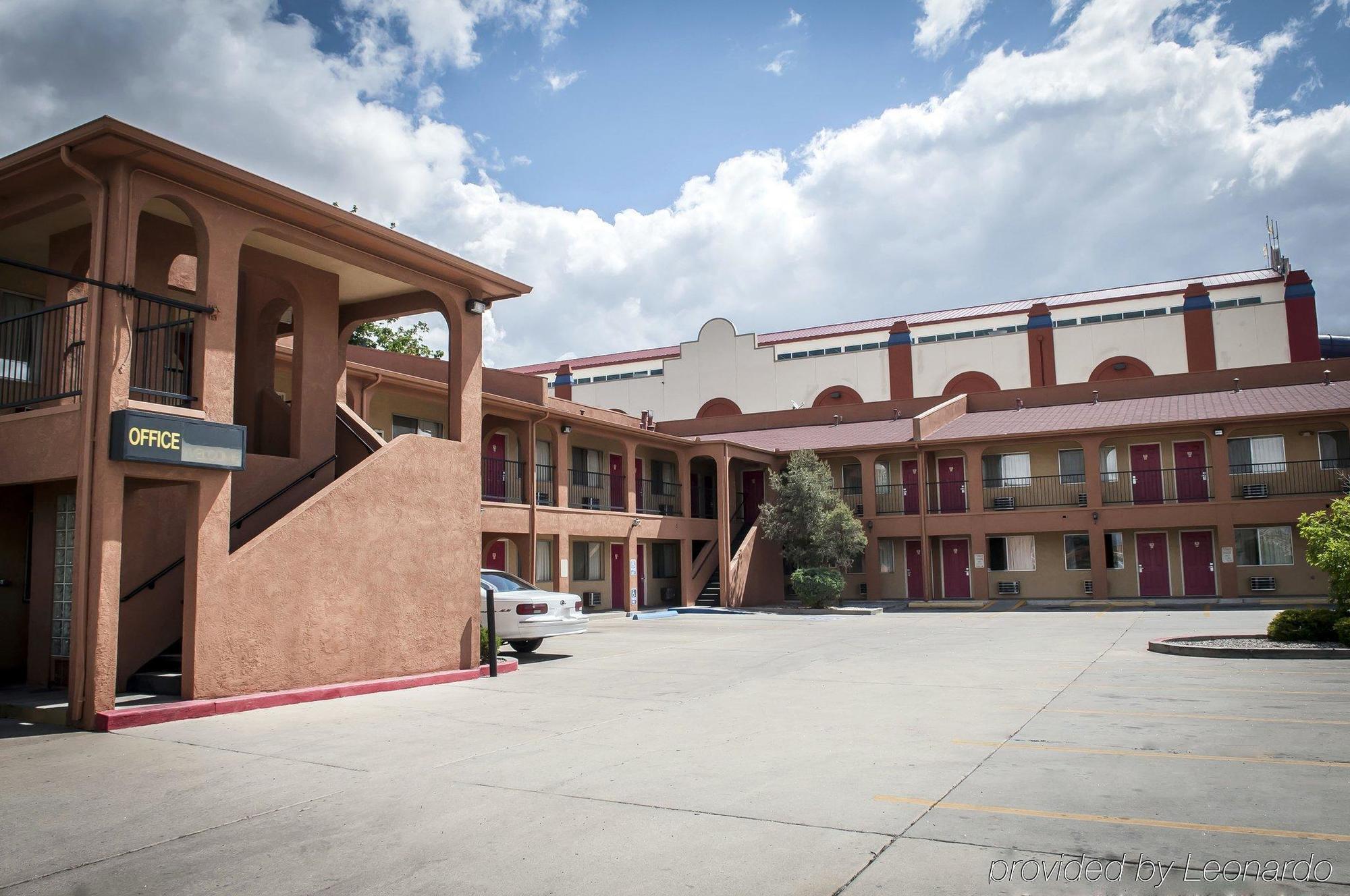 Econo Lodge Midtown Albuquerque Bagian luar foto