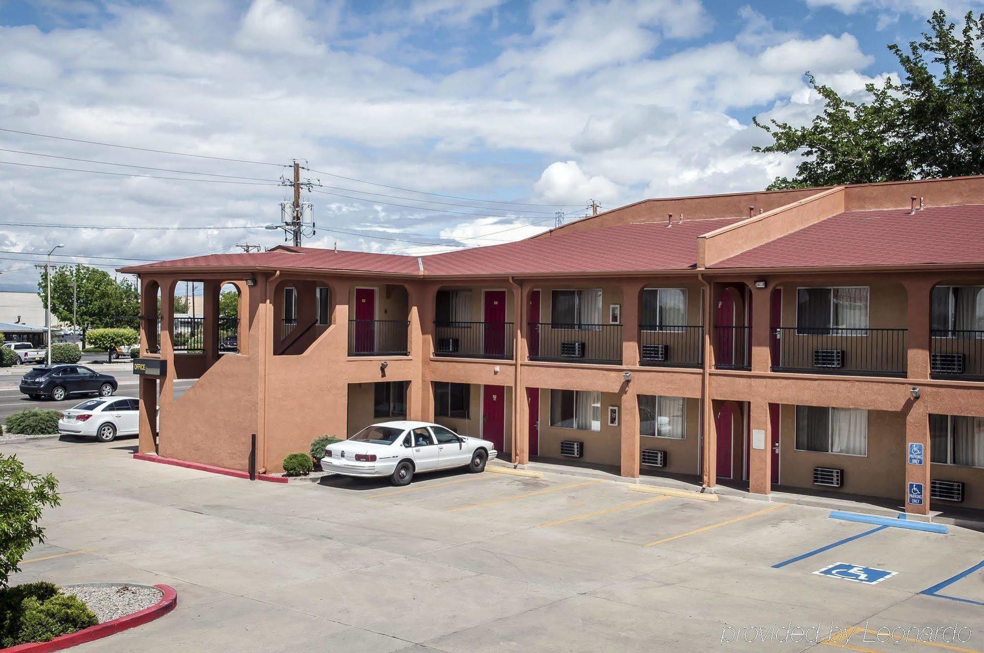 Econo Lodge Midtown Albuquerque Bagian luar foto