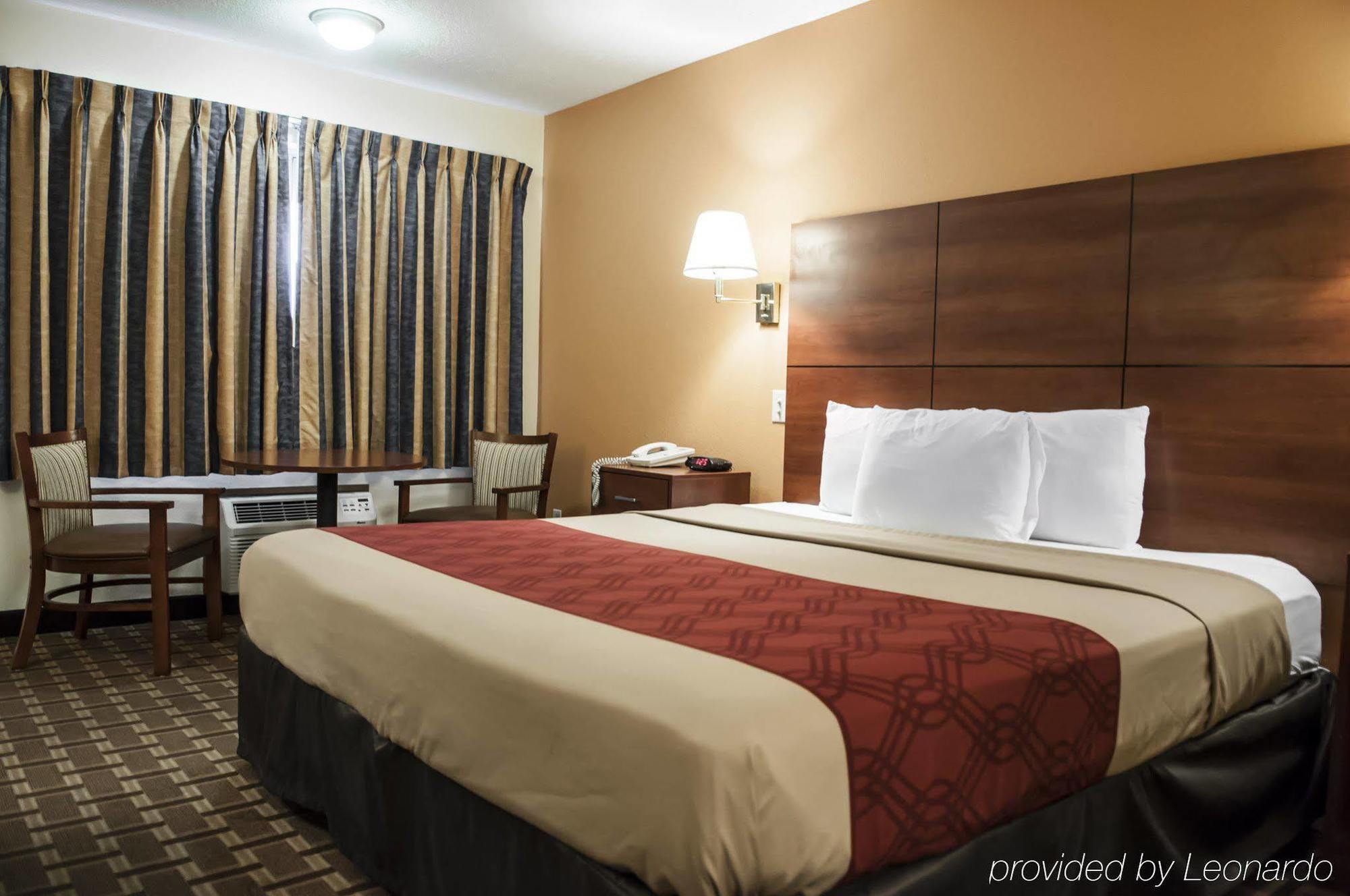 Econo Lodge Midtown Albuquerque Bagian luar foto