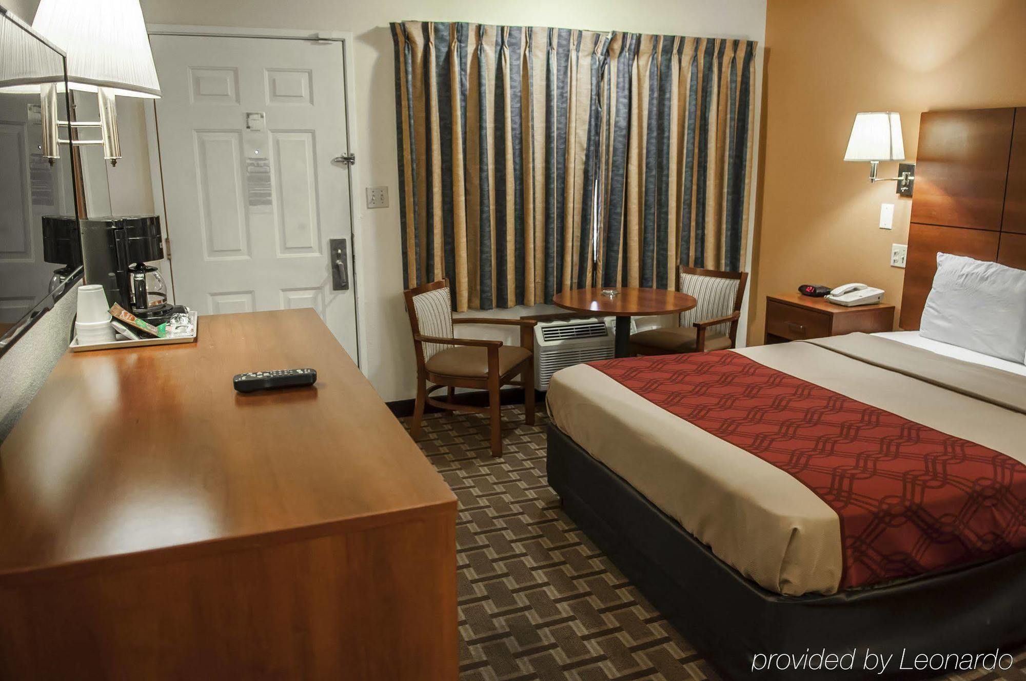 Econo Lodge Midtown Albuquerque Bagian luar foto