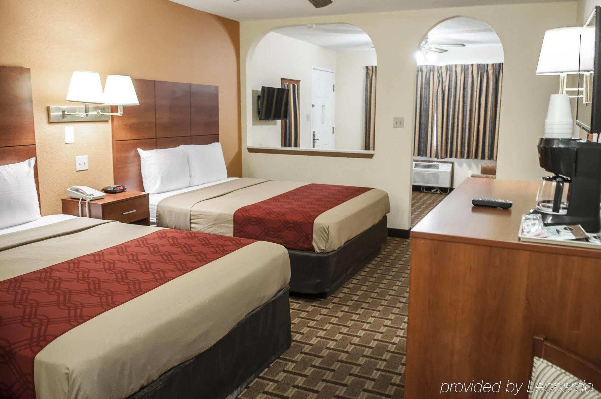 Econo Lodge Midtown Albuquerque Bagian luar foto