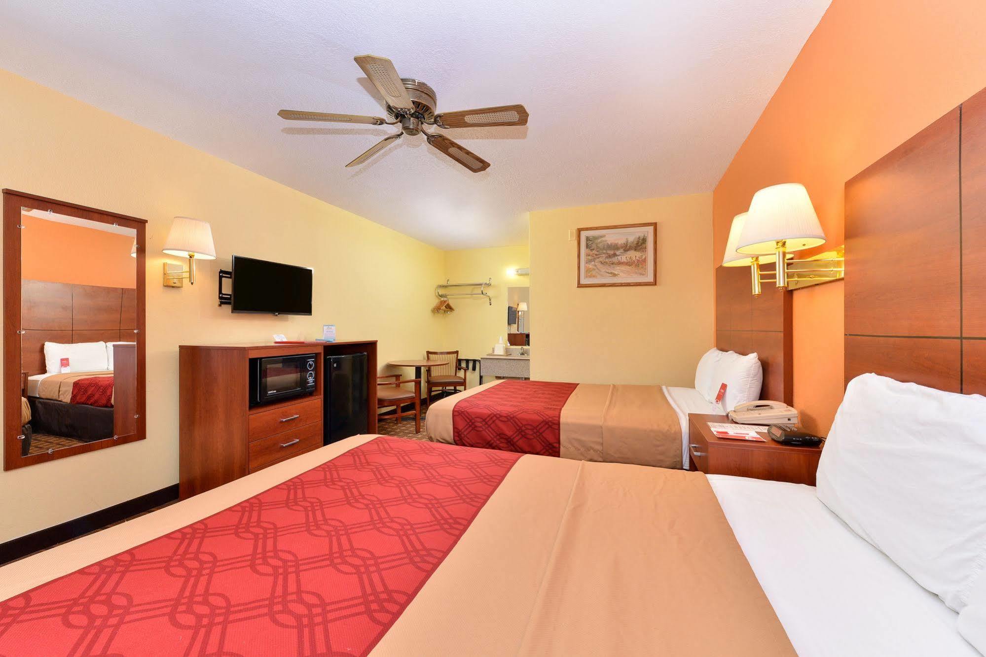 Econo Lodge Midtown Albuquerque Bagian luar foto