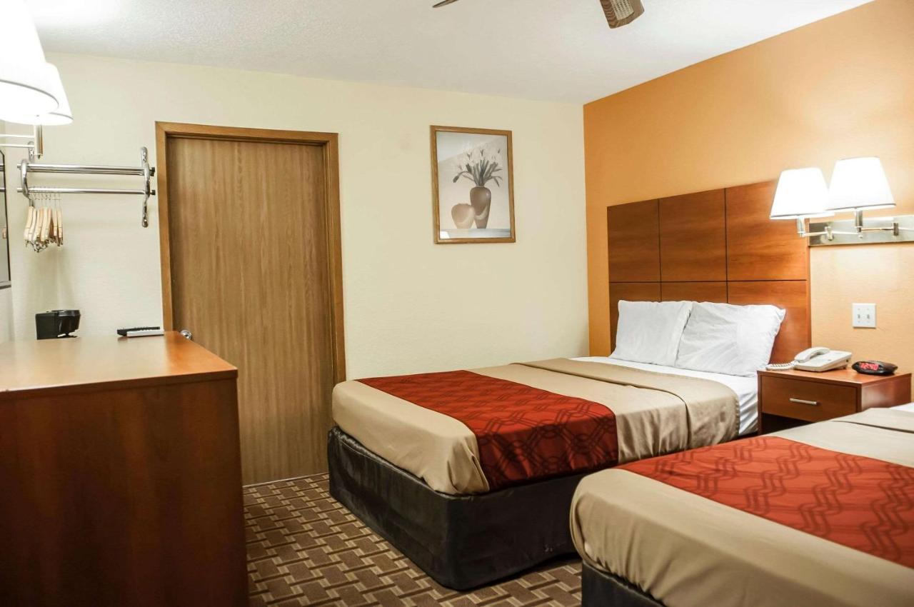 Econo Lodge Midtown Albuquerque Bagian luar foto