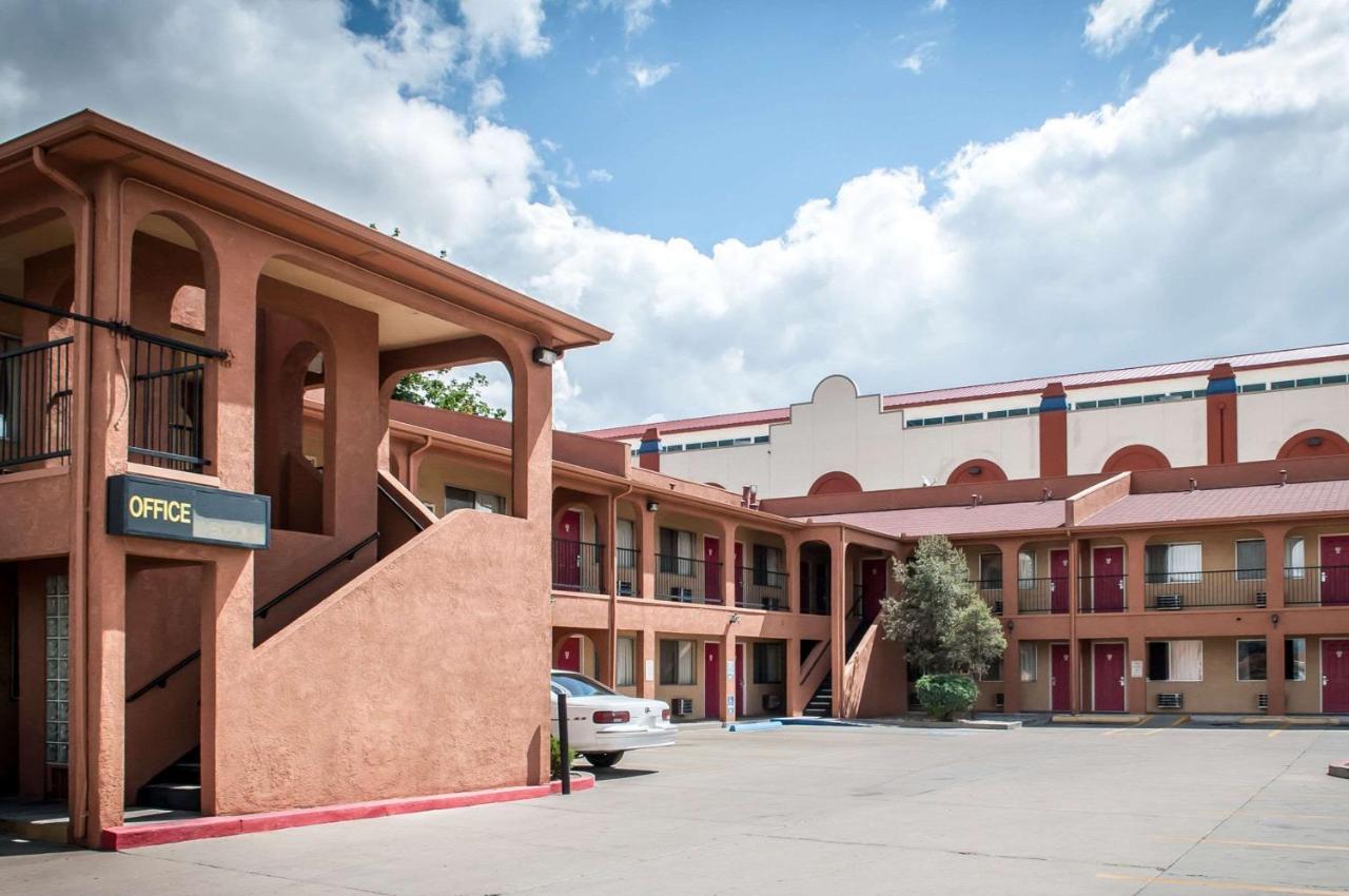 Econo Lodge Midtown Albuquerque Bagian luar foto