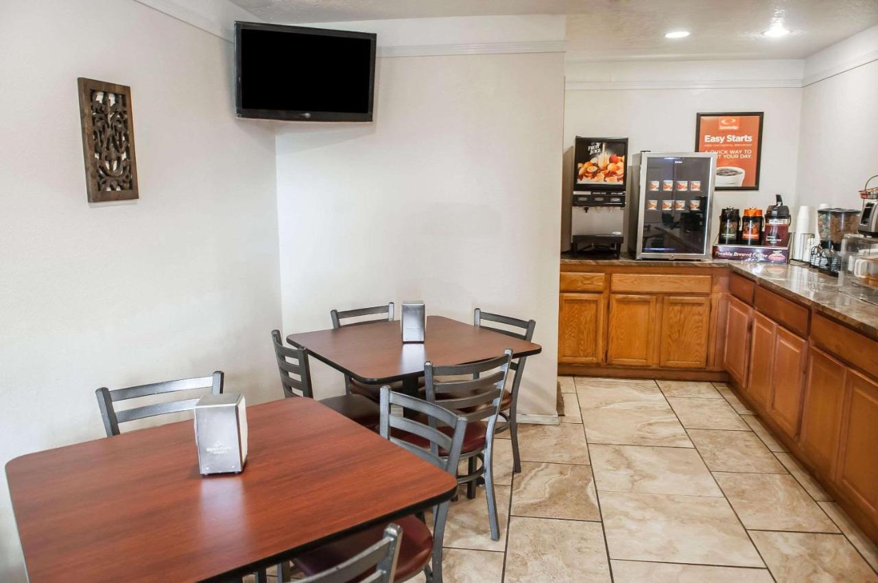 Econo Lodge Midtown Albuquerque Bagian luar foto