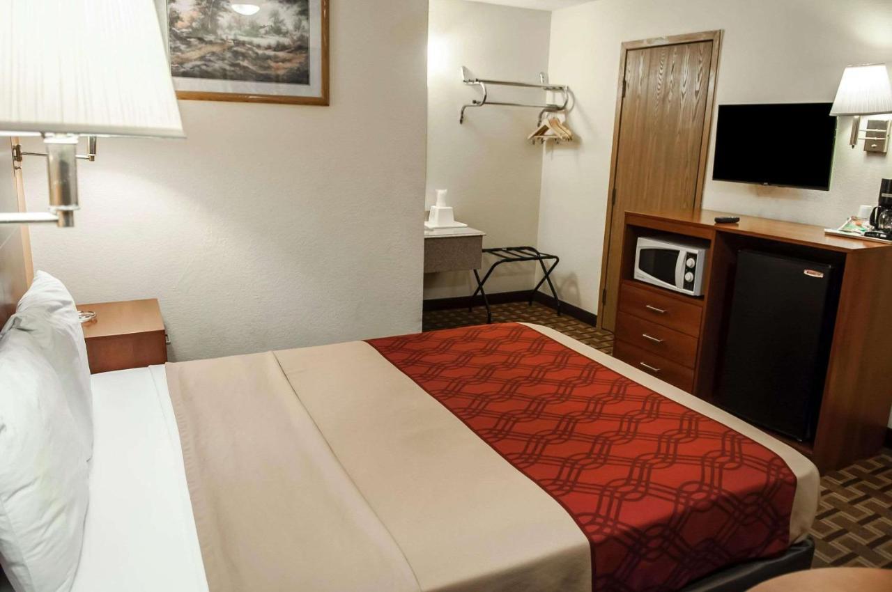 Econo Lodge Midtown Albuquerque Bagian luar foto
