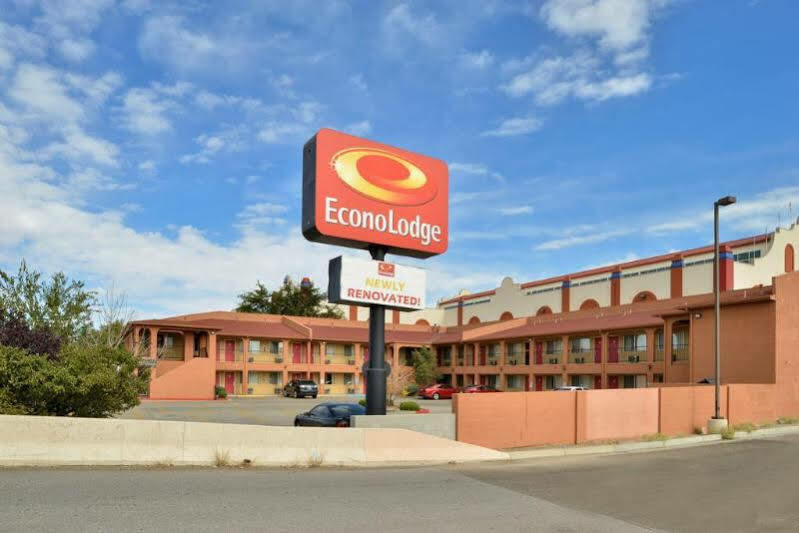 Econo Lodge Midtown Albuquerque Bagian luar foto